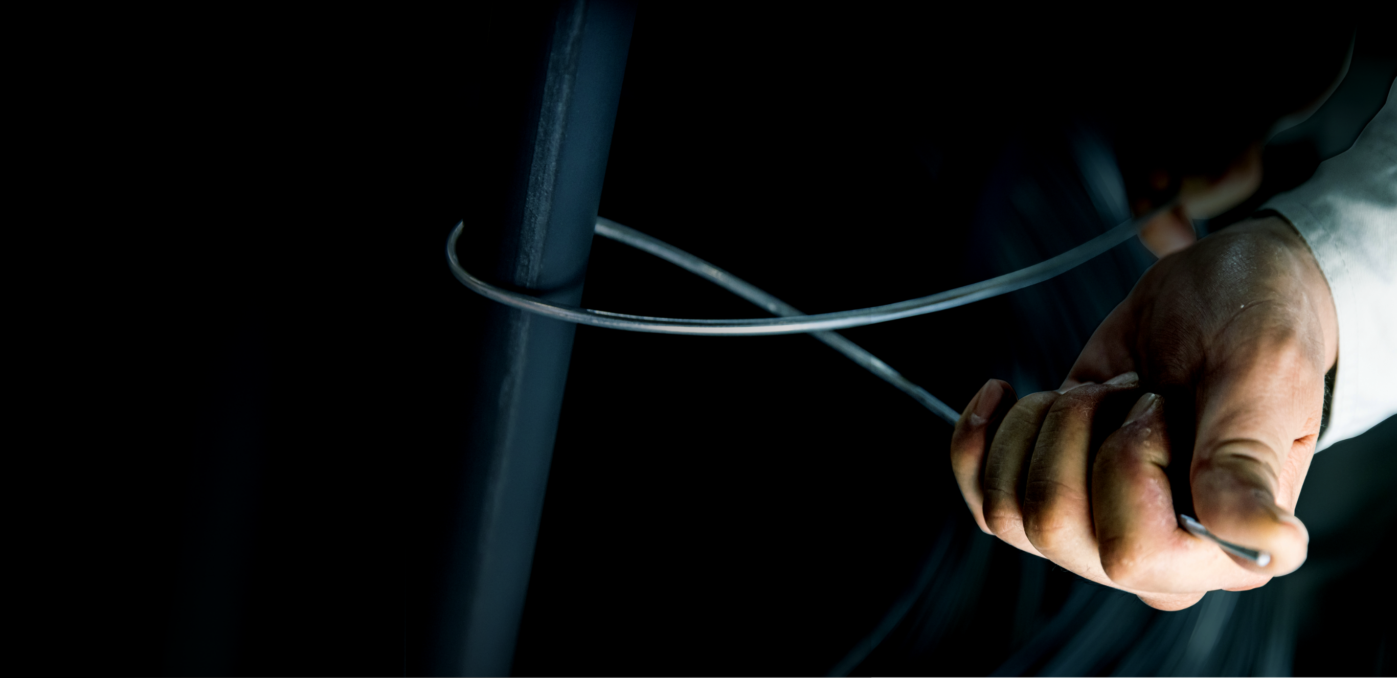 ねじ曲がった会社です